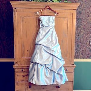 Junior sized full length beautiful gown